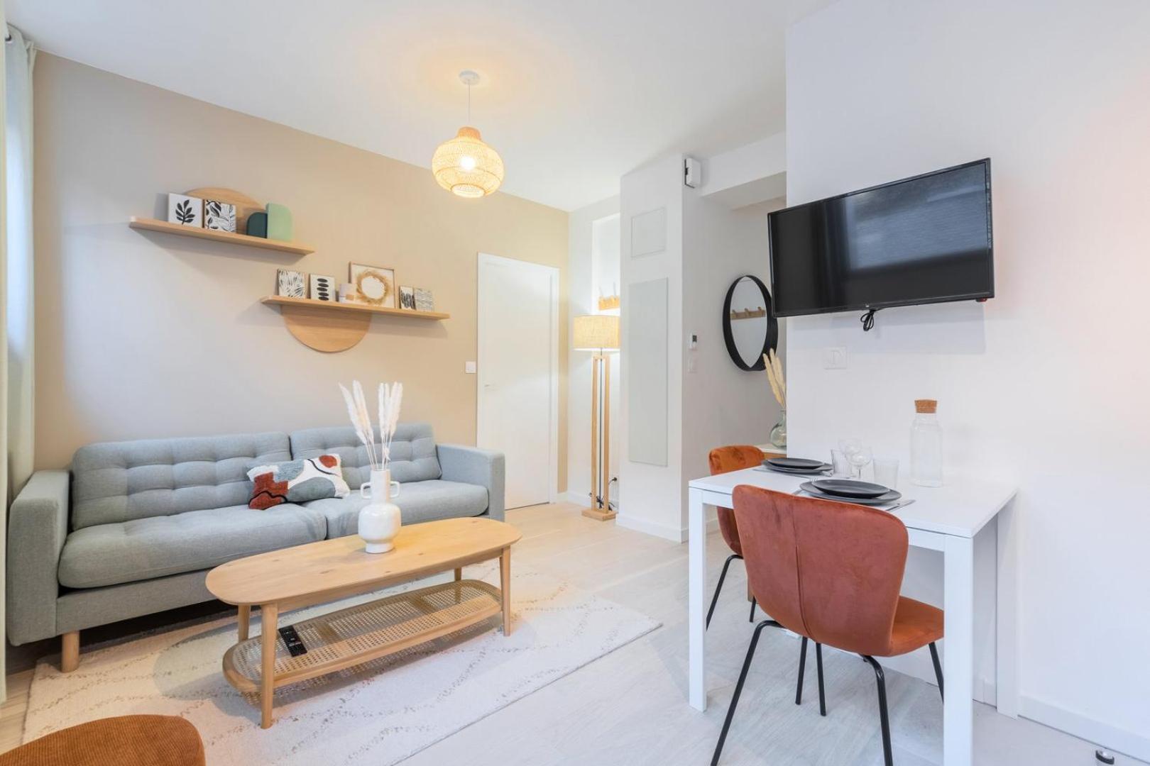 Renovated 1 Bedroom Apartment ليل المظهر الخارجي الصورة