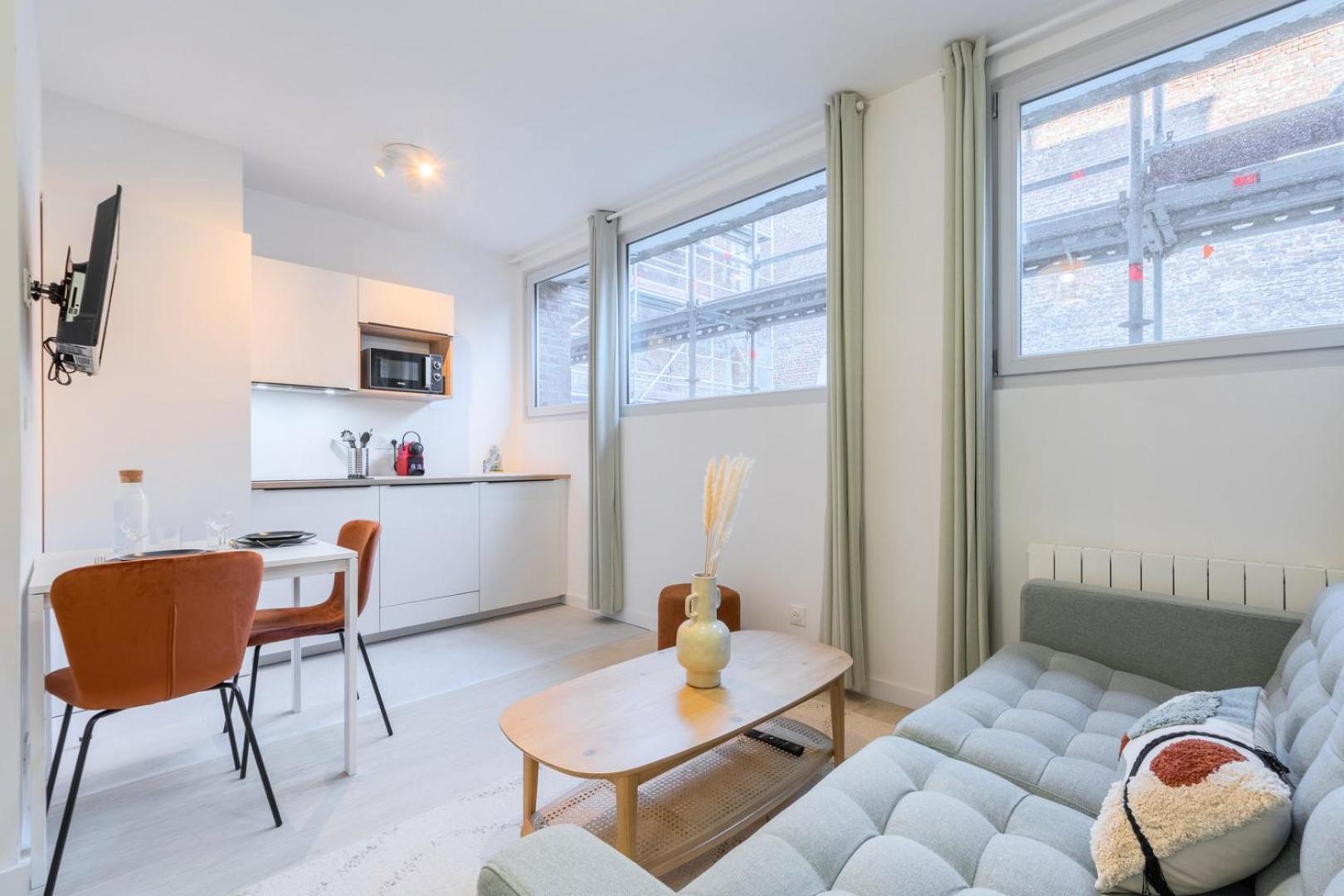 Renovated 1 Bedroom Apartment ليل المظهر الخارجي الصورة